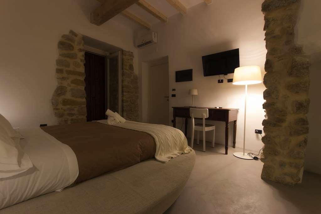 Hotel Diffuso Antichi Ricordi Caltanissetta Bilik gambar